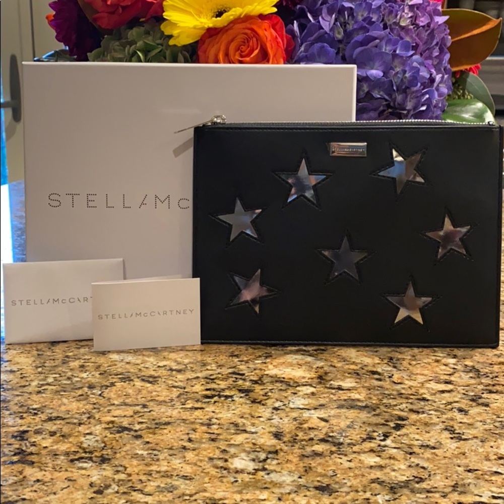 ⭐️NIB⭐️Stella McCartney Blk Metallic Star Clutch